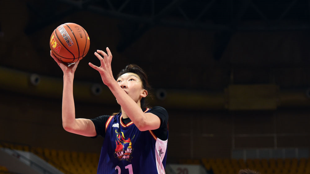 韓旭：WNBA球隊紐約自由人已經將她的合同延長至2022年