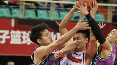 CBA：廣東半場過后領(lǐng)先優(yōu)勢達(dá)30分最終大勝山東 半決賽占得先機(jī)