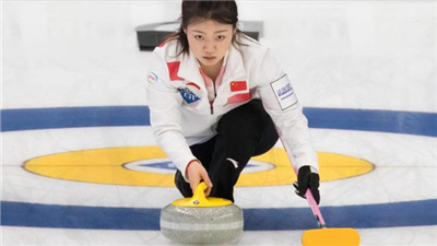 女子冰壺世錦賽：中國隊小勝意大利隊 結束近日來的連敗