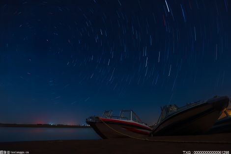 研究人員首次探測到活動星系演化進程中恒星形成率的反彈現象